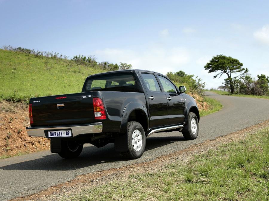  Toyota Hilux Double Cab 2005 года  (фото 20 из 30)